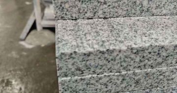 鄂尔多斯芝麻白楼梯踏步