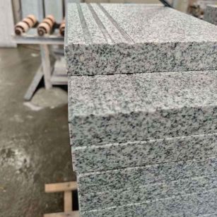 鄂尔多斯芝麻白楼梯踏步