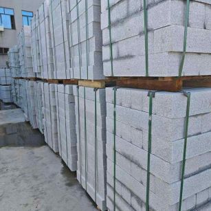 鄂尔多斯芝麻白路牙石，路侧石