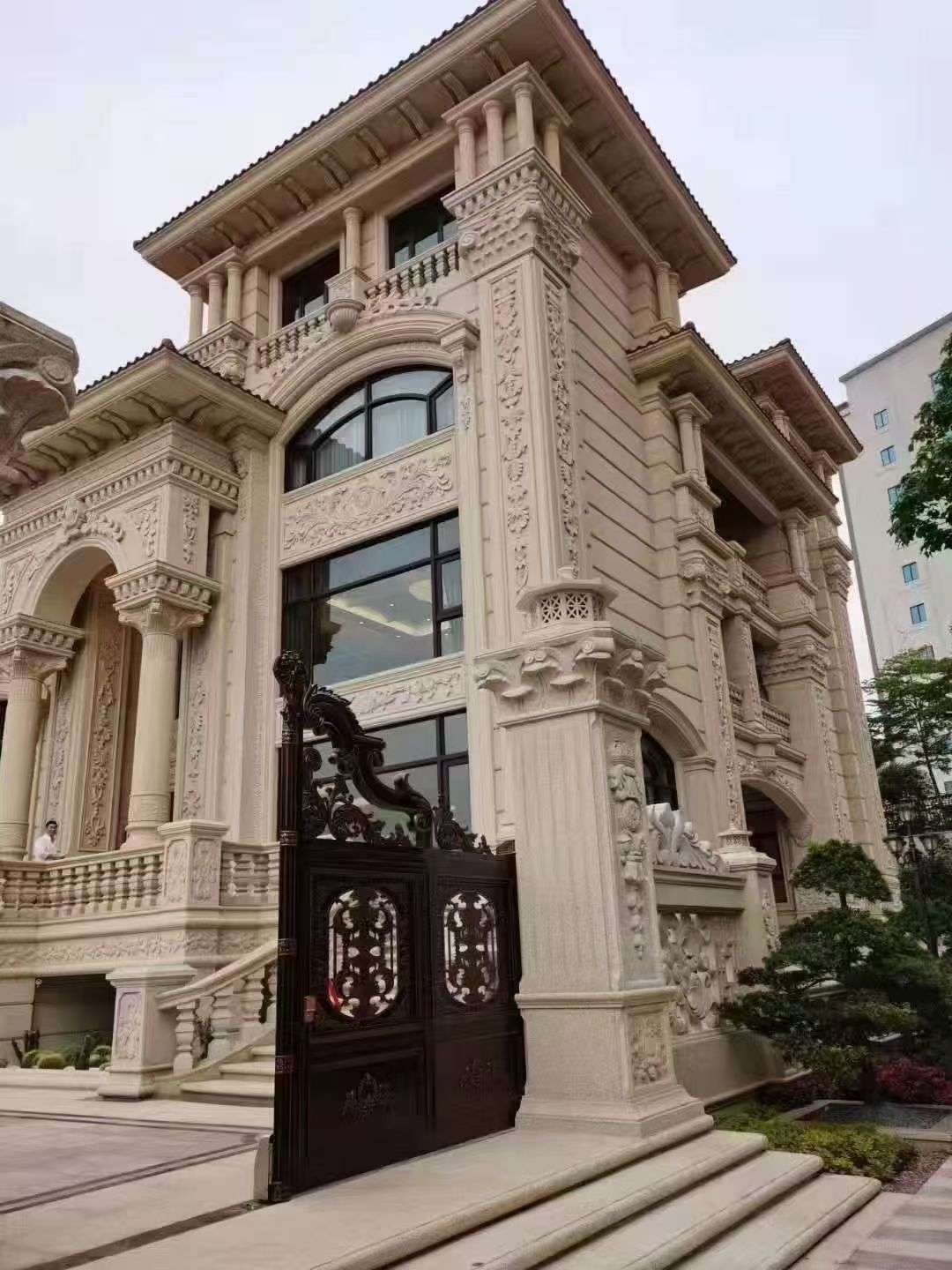 鄂尔多斯黄金麻别墅外墙异形定制