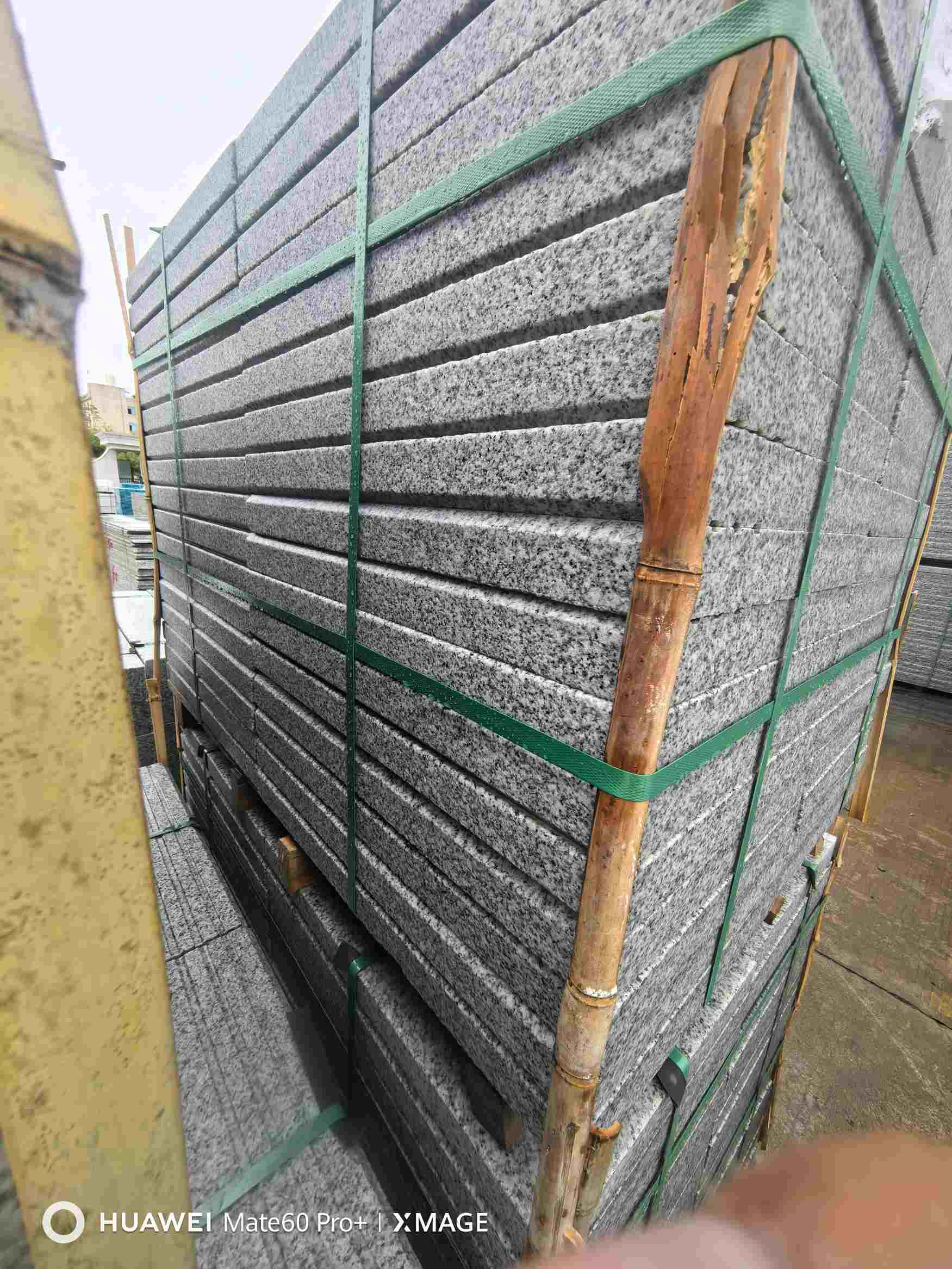 鄂尔多斯芝麻白楼梯踏步室外