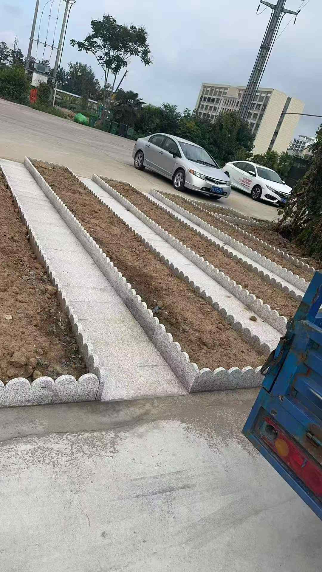 鄂尔多斯芝麻白花边石