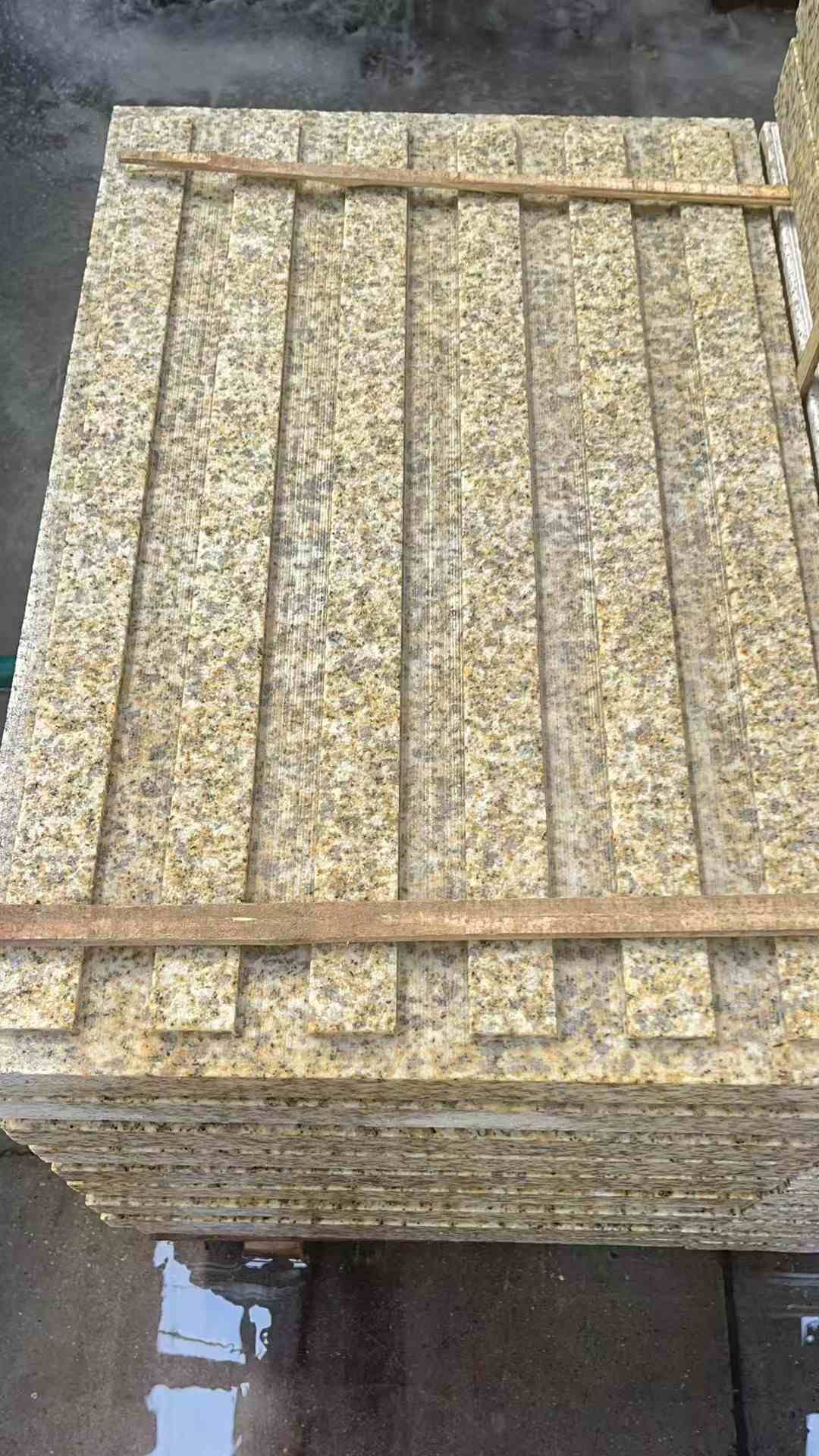 鄂尔多斯黄金麻盲道 石材盲道